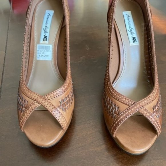 American Eagle Weave Heels - Picture 6 of 6